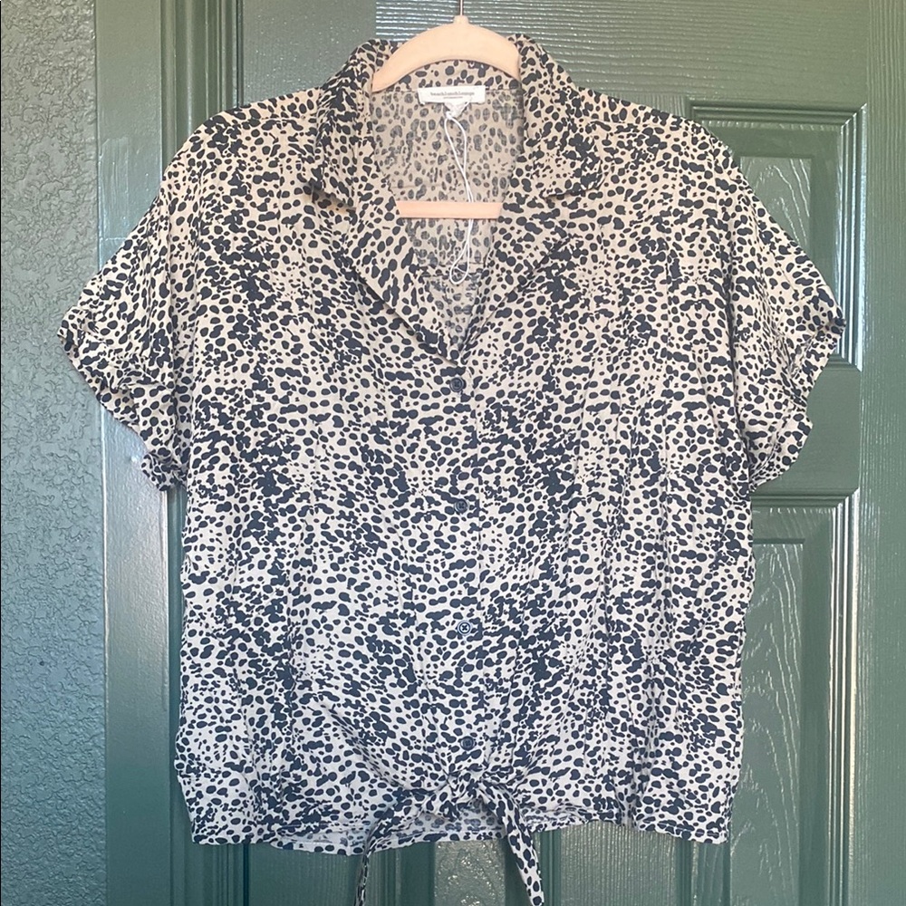 Tan and black dot print shirt